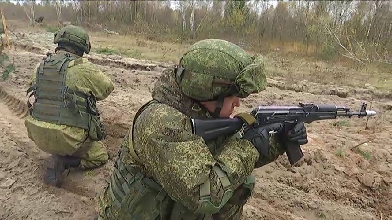 Российские десантники впервые десантировались на территории Белоруссии в рамках совместного учения минобороны украины
