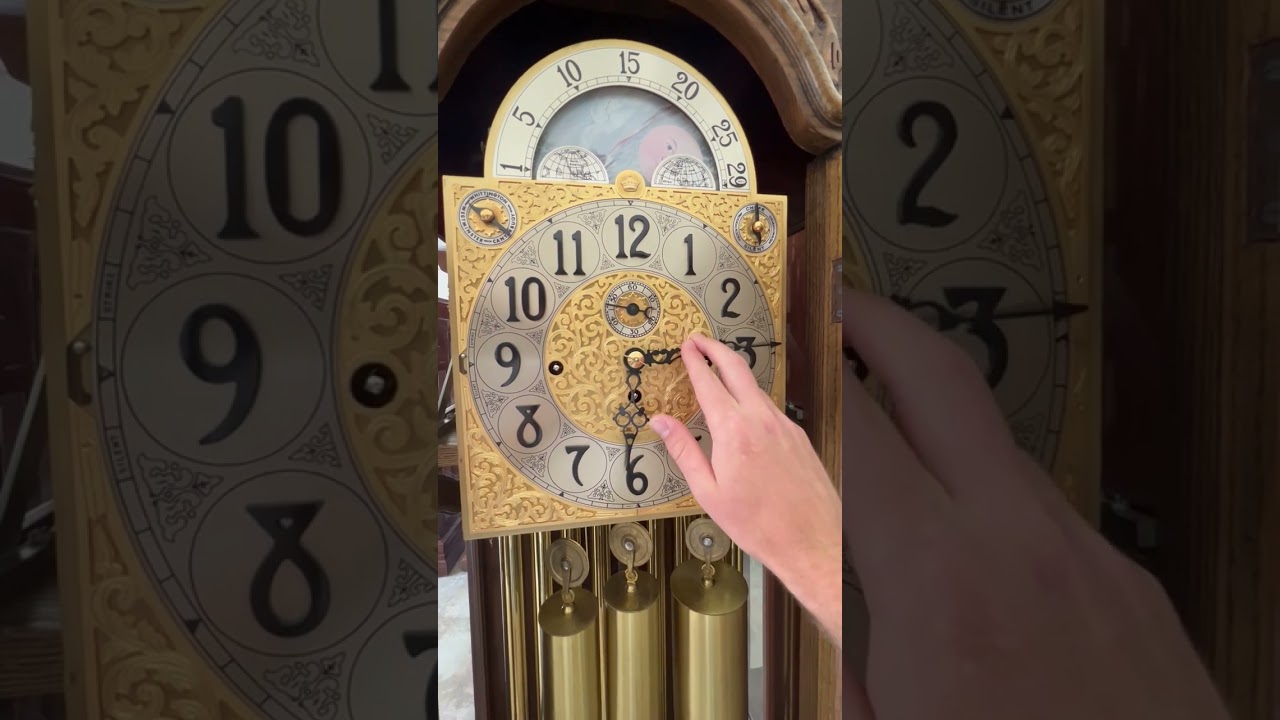 旧西ドイツＨＵＧＯ－ＨＥＴＴＩＣＨ時計工場製ビンテージ電池置時計（動作品） 1970's West German Hettich Table Alarm Clock With Luminous Hands