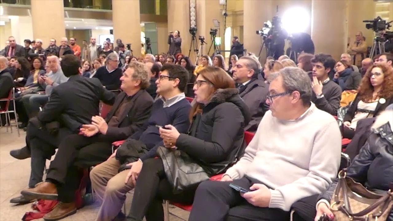 Elezioni, Renzi annuncia le dimissioni: applausi al comitato di Zingaretti, subito stoppati