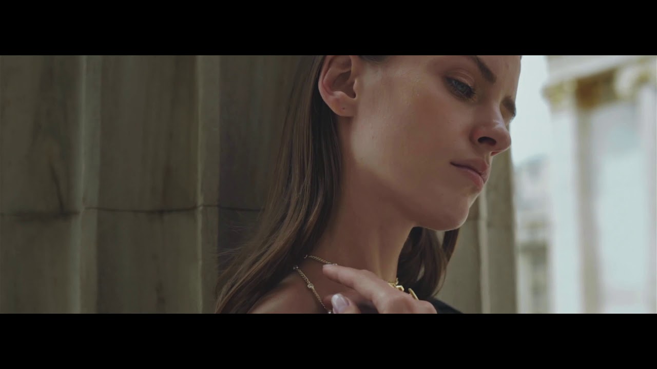 Demi Goddess   1' cut