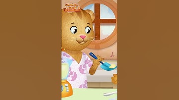 Daniel Learns that He Likes Banana Swirl| Daniel Tiger