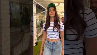 Wow! Pooja Hegde looking amazing in cap🧢on Airport 🔥💯|#poojahegde|The Unseen Shorts #theunseenshorts