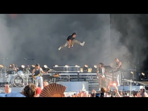 Benson Boone Sorry I M Here For Someone Else Live In Madrid 2025