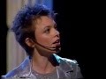 Capture de la vidéo Laurie Anderson On German Tv Bei Bio 1984