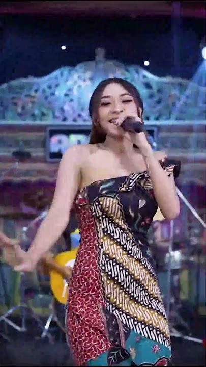 RUNTAH   Difarina Indra Adella   OM ADELLA   Henny clip 002