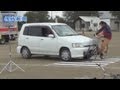スタントマンが事故を再現 結城市立城西小学校