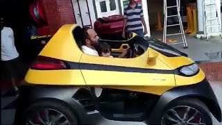 Shahrukh Khan Son Abram Driving Car With Rohit Shetty