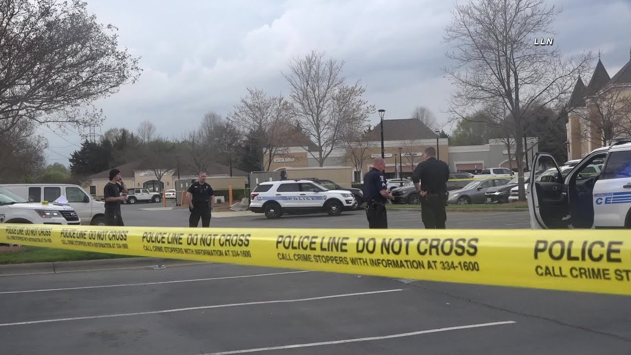 Ardrey Kell Road shopping plaza shooting investigated