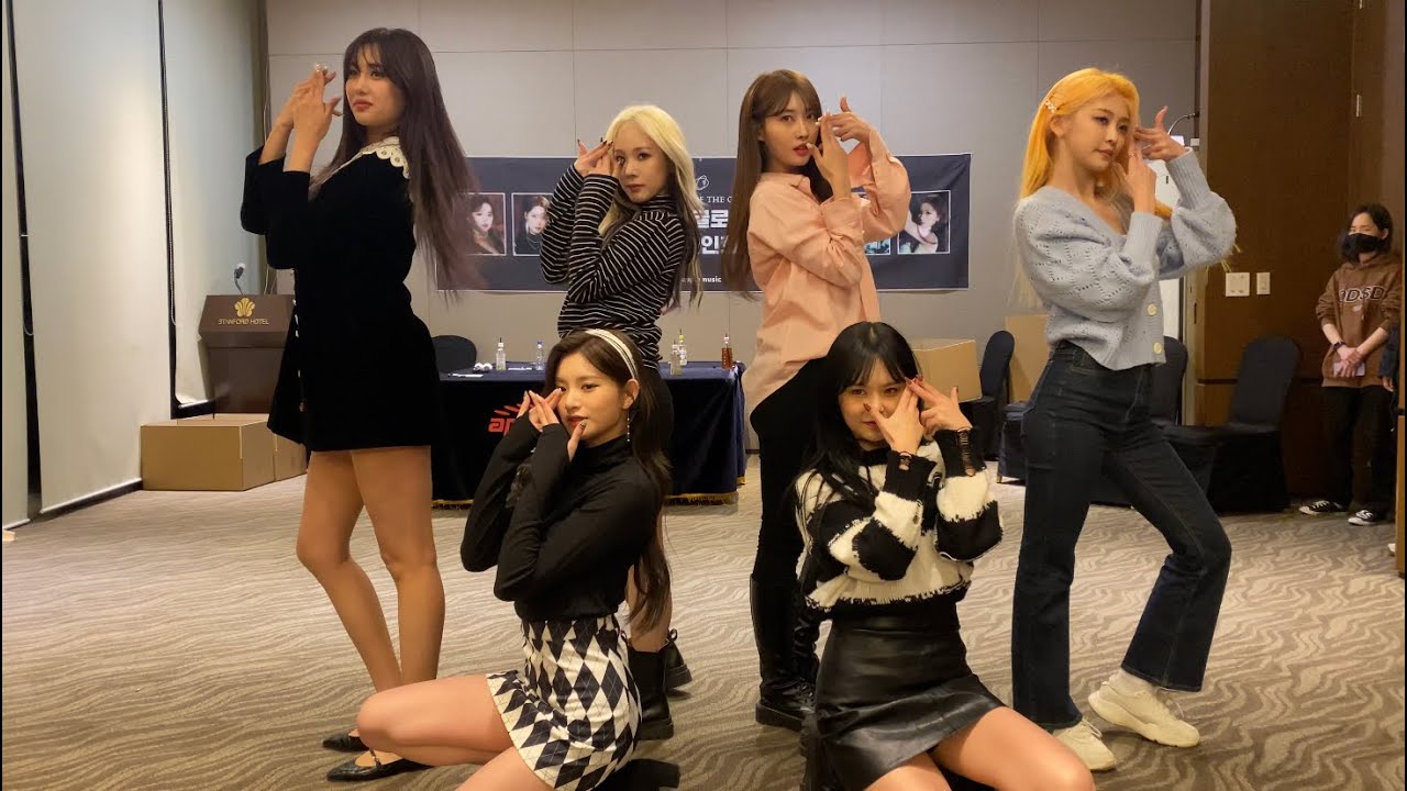 211204 EVERGLOW (에버글로우) — ‘Pirate’ Performance (Fansign) Upclose Fancam