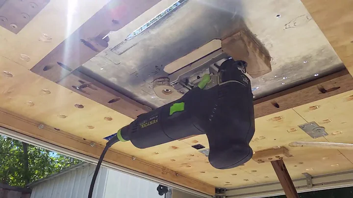 DIY 80/20 MFT style crosscut table with mounted jigsaw walkaround