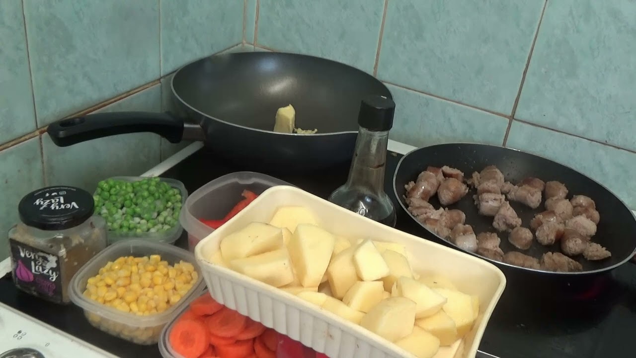 תבשיל נקניקיות