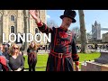 🇬🇧 TOWER OF LONDON - GUIDED WALKING TOUR AROUND THE TOWER, LONDON TOURIST ATTRACTIONS, BEEFEATER, 4K
