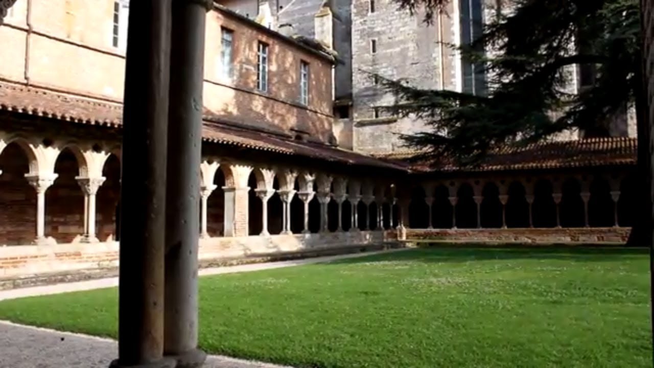 Visit Moissac and its UNESCO-classified Abbaye St-Pierre | European Waterways