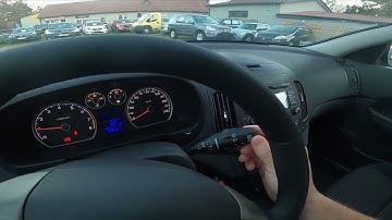 How to Enable or Disable Front Windshield Wipers in Hyundai i30 I ( 2007 – 2012 )