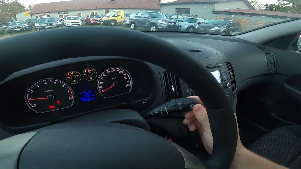 How to Enable or Disable Front Windshield Wipers in Hyundai i30 I
