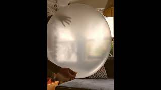 Howling Ghost Balloon (large) - 20 Minute Labs: Yellow Scope