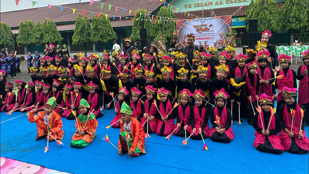 FESTIVAL BUDAYA “KALIMANTAN” Level 1 SD AL-Fajar 2025 - Tarian Ampar-Ampar Pisang