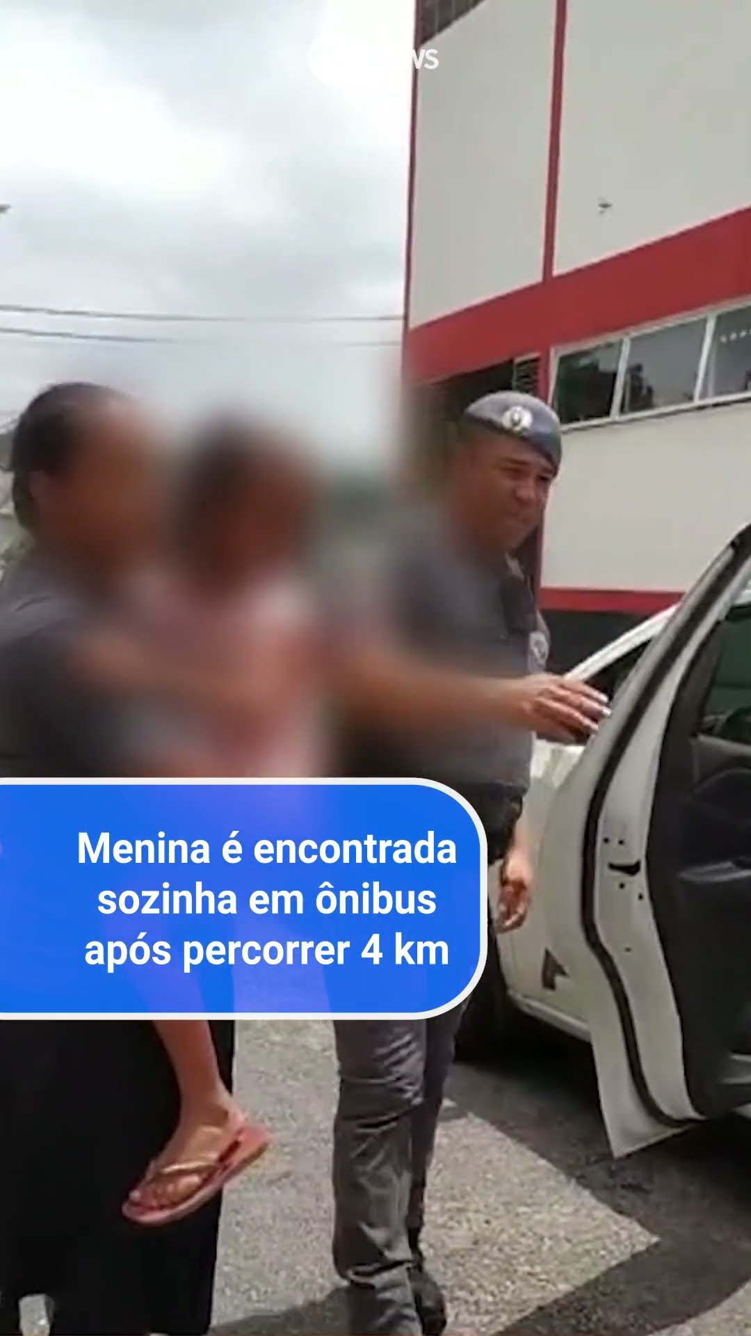 Menina é encontrada sozinha em ônibus após percorrer 4 km