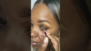 1 Minute Easy Eyebrow Tutorial | Easy Eyebrow Shorts | TrimaTIZE Makeup