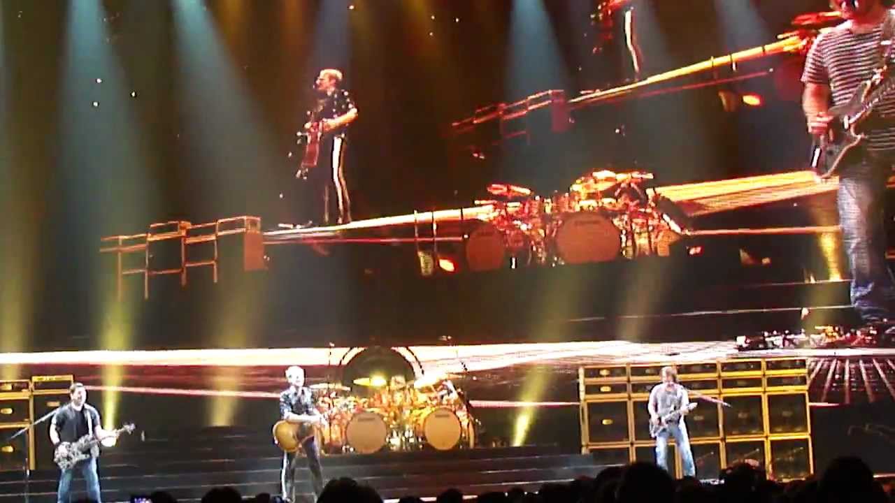 Van Halen with David Lee Roth- Ice Cream Man 2/18/12 Louisville, KY ...