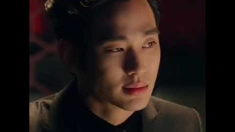 The way he’s chewing the gum 🥵 kim soo hyun , kmovie real