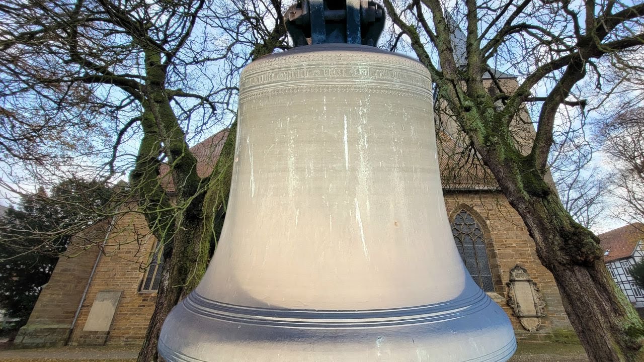 Lübbecke (D-MI), evang. luth. St.Andreas-Kirche, Einzel- & Vollgeläut