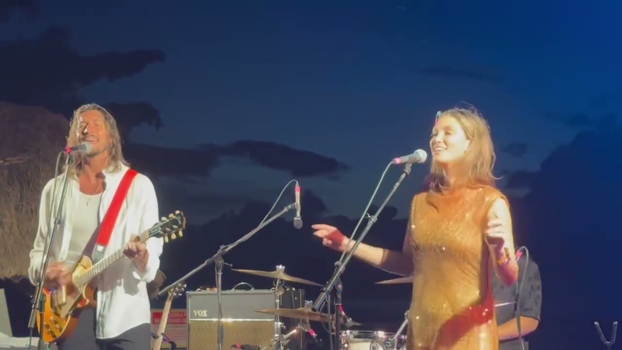 Delta Goodrem and Matthew Copley - Ain’t No Mountain High Enough - Fiji 2025