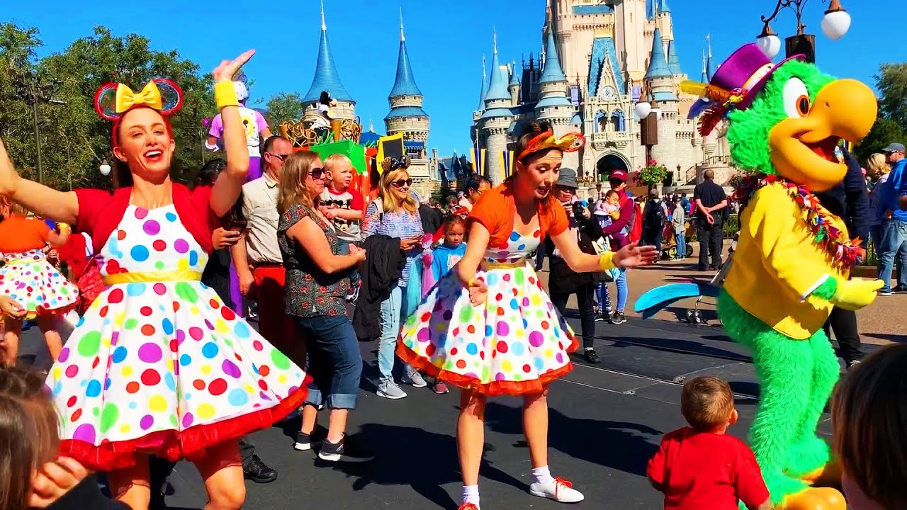 MeeBayDisney Family Dance Party他 FULL Move It! Shake It! MousekeDance It! Street Party, Magic