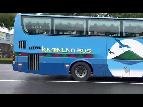 葛瑪蘭客運礁溪轉運站準備停車(FUSO)