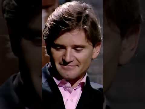 Dragons astounded by 19 year old entrepreneur | dragons' den #shorts