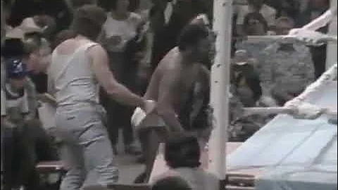 Abdullah the Butcher vs Jerry Morrow w/ Bret Hart ...