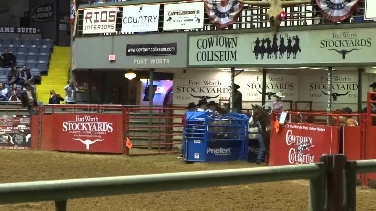 Wyatt Howell - Team roping Pro Rodeo Debut at 7 years old - YouTube