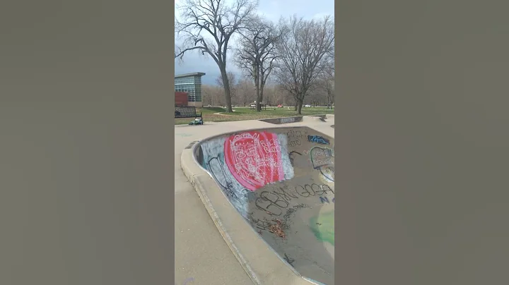 Slash at skate park