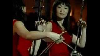 12 Girls Band - Bach Tribute (Live From Shanghai)