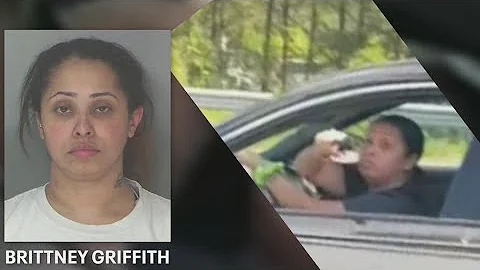 Mom arrested for shooting teen in face in road rage incident in front of young kids, police say - DayDayNews