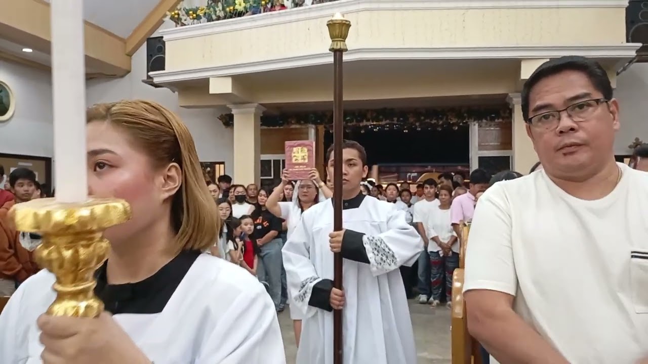 Christmas Eve mass Entrance Procession Sto. Cristo Parish