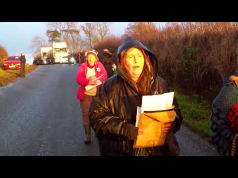Video: Anti-fracking-grupp protesterar på Tour de Yorkshire över Team Ineos 
