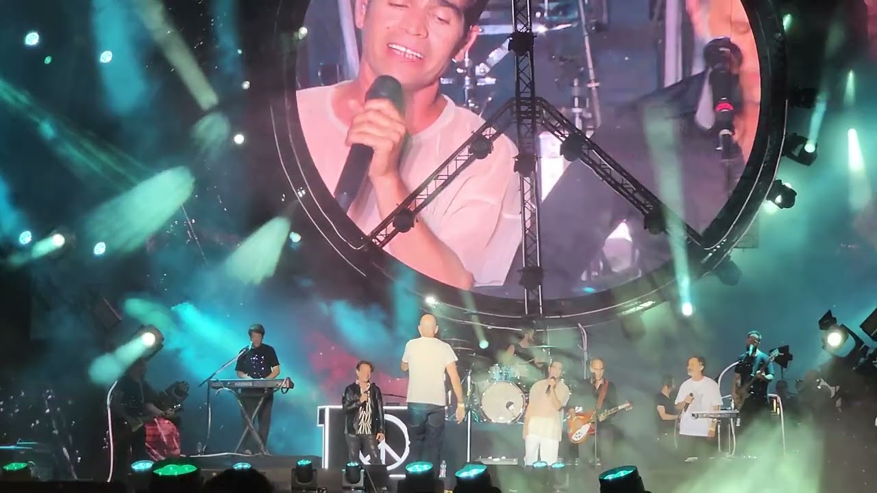 אביב גפן - סופר גרופ רוקסן - תמונה אימפרסיוניסטית, יום הבוחר, שוב לא שקט, מה שעובר עלי, מכה אפורה