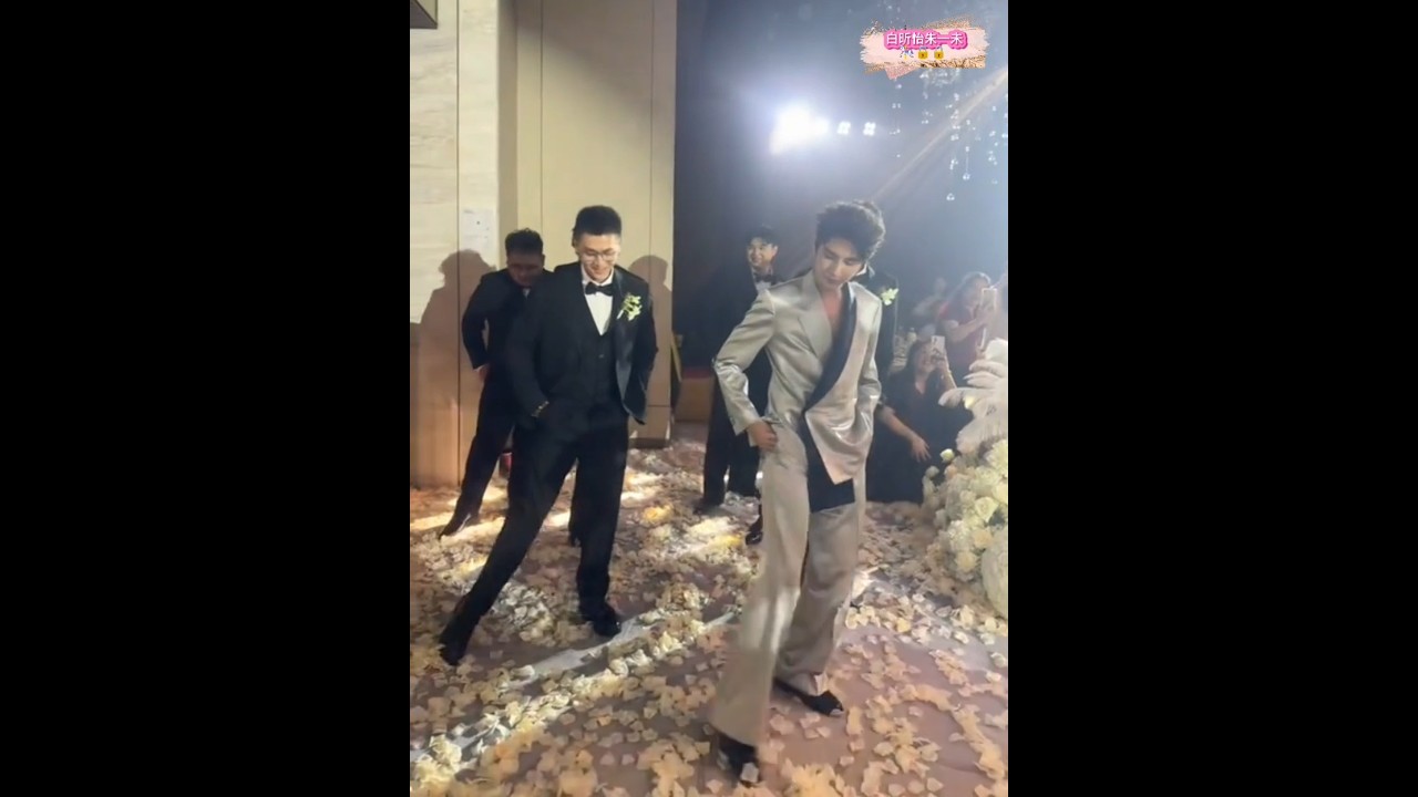 Чжу Чжу очень крутая😎 Бай Синьи Чжу Ивэй🎠🔒🔒