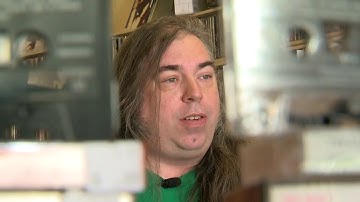 Bullseye Records store says cassette tapes are making a comeback