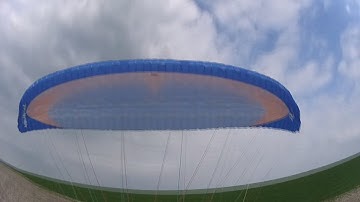 Reverse launching a paramotor