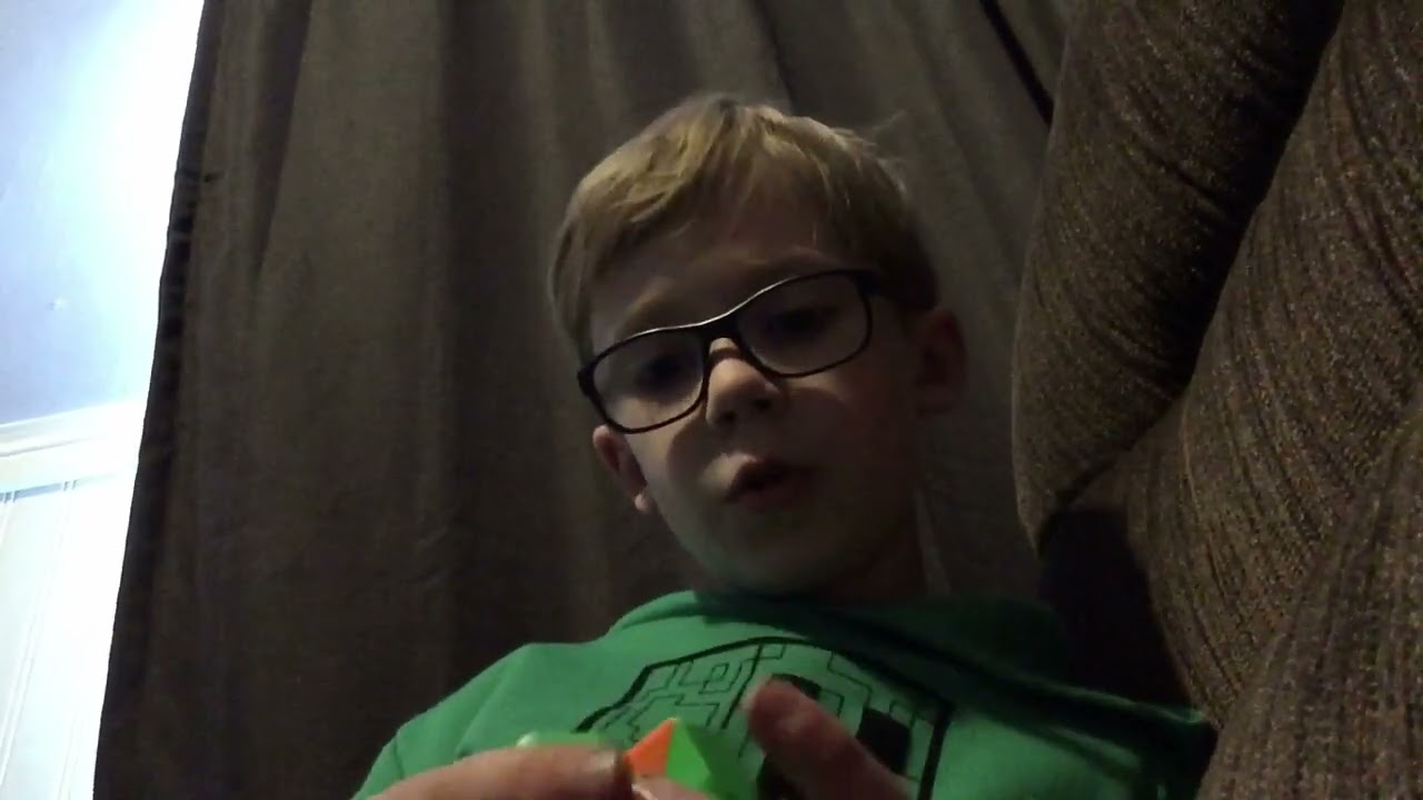 How to take apart a Rubix cube