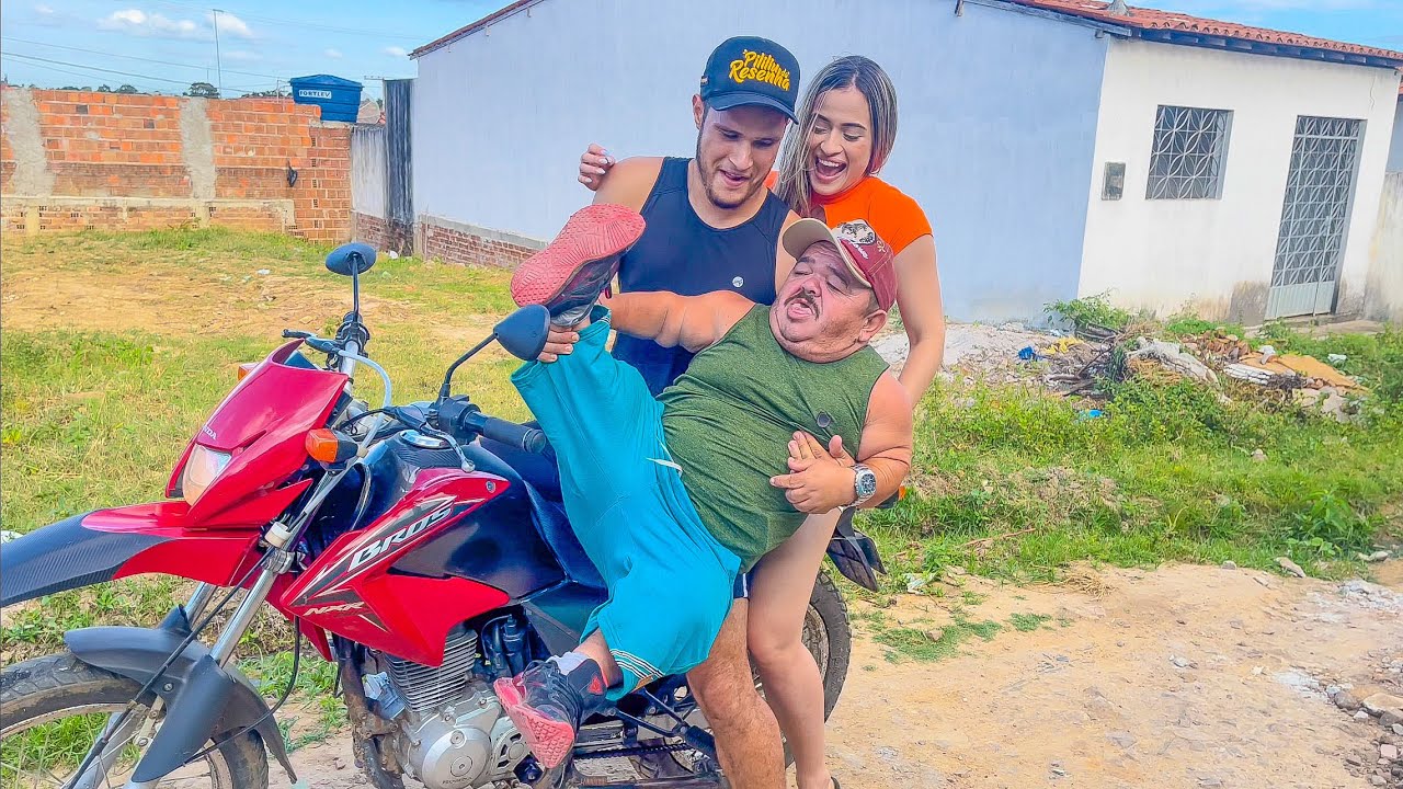 PILILIU SE IRRITOU E CHAMOU A POLÍCIA PRA PEGAR LEÔNCIO | PILILIU DA RESENHA