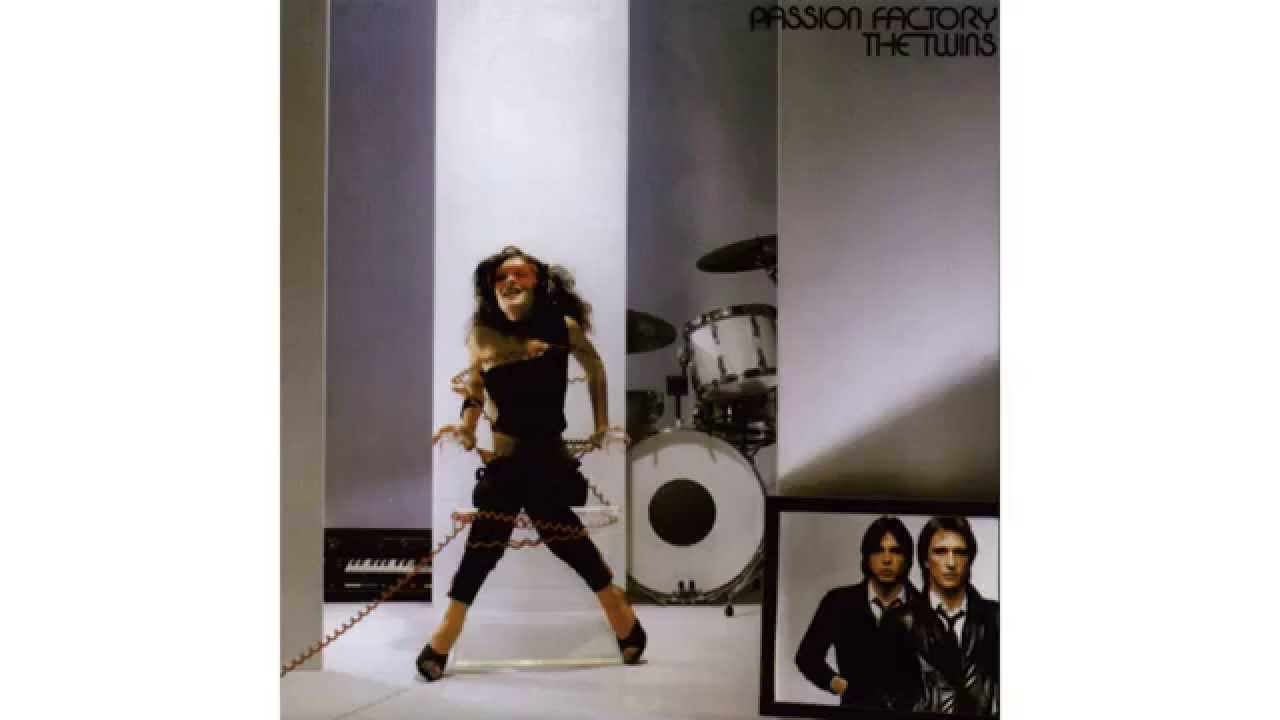 The Twins - Synthetic World