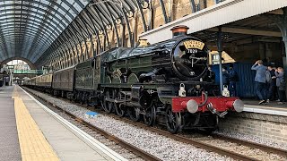 7029 'Clun Castle' Makes a Deafening Departure from Kings Cross! First time since 1967!  07/10/23