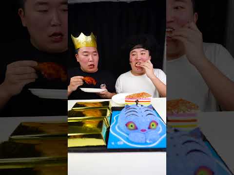 Greedy King Stole the Big Spicy Drumstick 🔥🍗 But Who Gets the Gold &amp; Cake? 😱 #Shorts