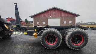 Huutokaupataan Fmg Koukkukärry Traktorin Perään Huutokaupat.com