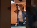 بشرب قهوه و سيكارا