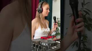 Lyrics Search for my LIVE SET singer djane deephouse deephousemusic femaledj vocalhouse