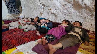 Family Meal in a Cave: Nomads in 2023 | Twin Children live in A Cave | Village life Afghanistan